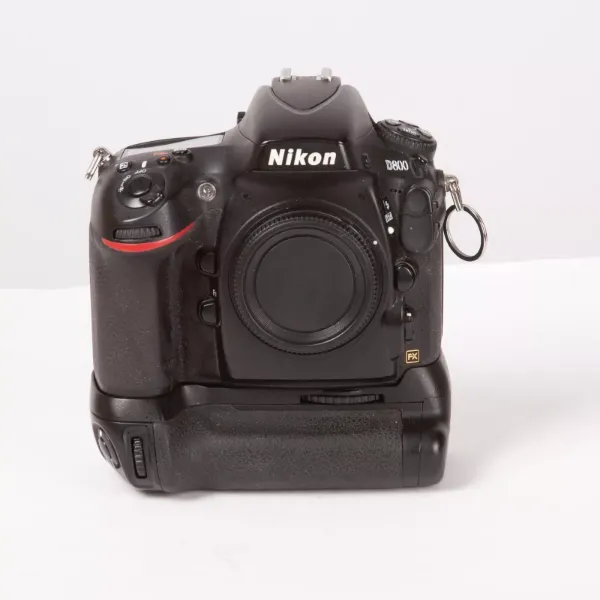 Immagine di Nikon D800 + MB/D12 - Usata - 46.000 scatti circa