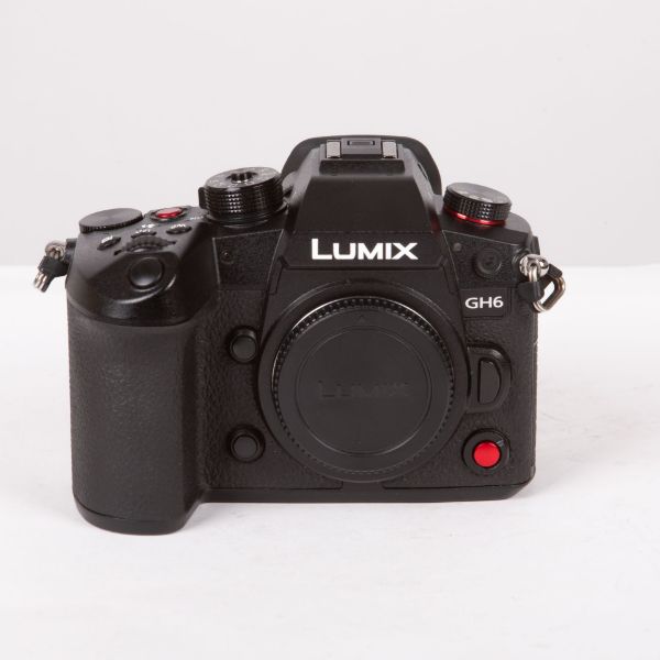 Picture of Panasonic LUMIX GH6  - Usata