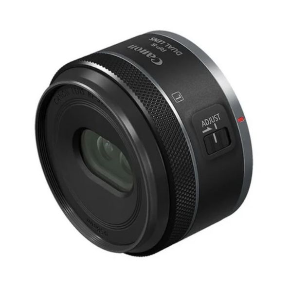 Picture of RF-S 7.8mm F4 STM DUAL